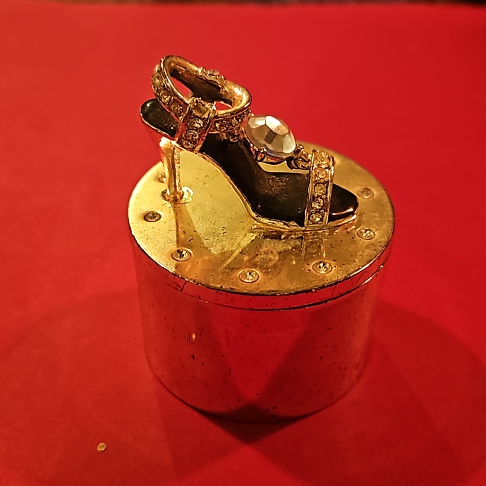 Silver plated trinket box with stiletto shoe